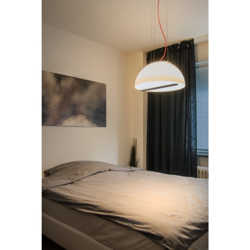Modernus LED šviestuvas SLV BRENDA miegamajame